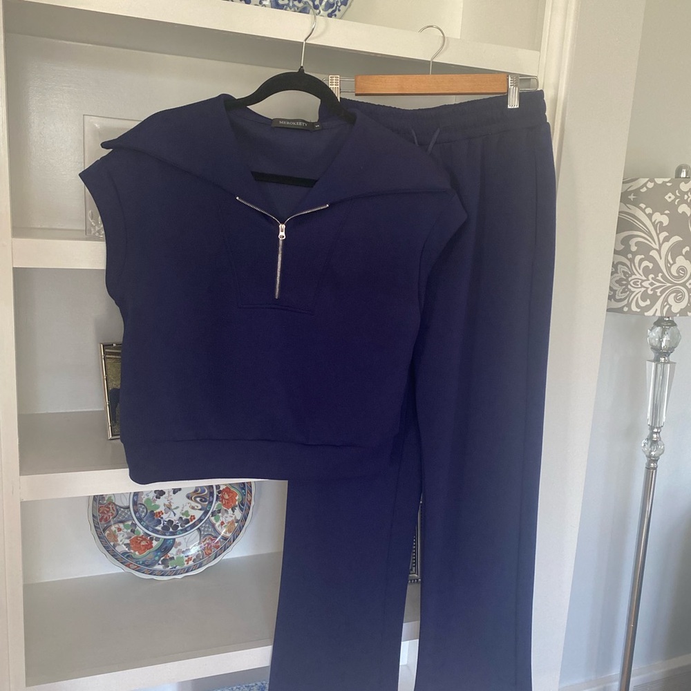 Stylish Women's Wide Leg Jumpsuit in Deep Blue